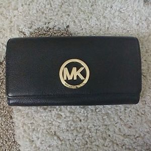 Michael Kors Fulton Large Pebbles Leather Wallet